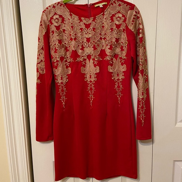 Gianni Bini Women’s fitted red long sleeve dress - Picture 1 of 4